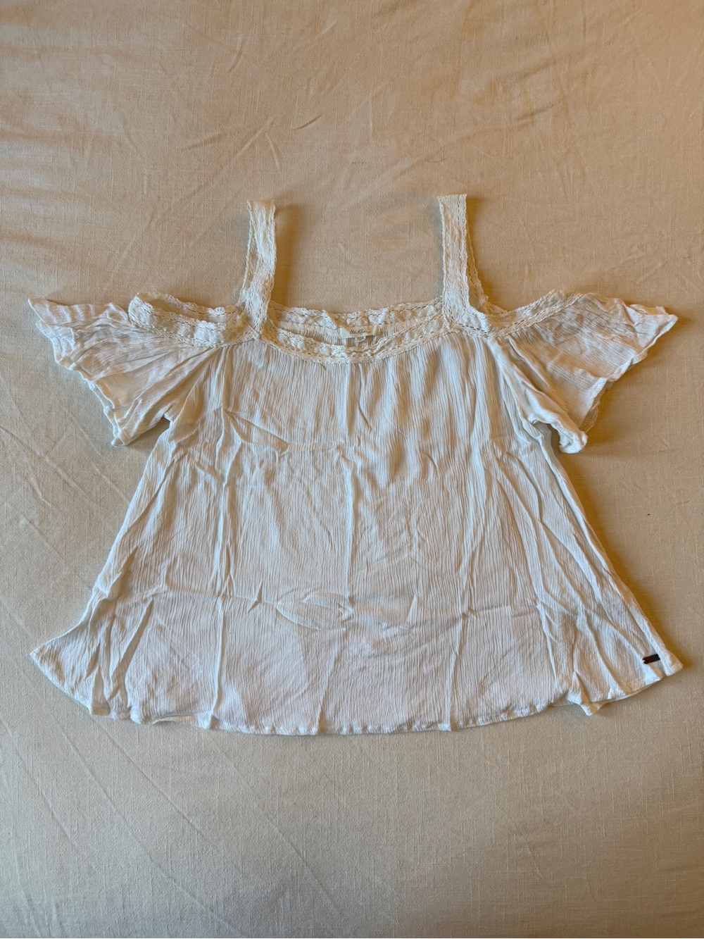 Old Khaki Lace-Trim Cold Shoulder Top